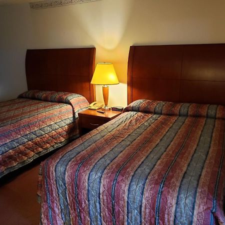 Huntingdon Motor Inn 외부 사진