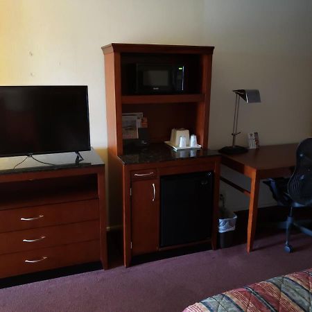 Huntingdon Motor Inn 외부 사진