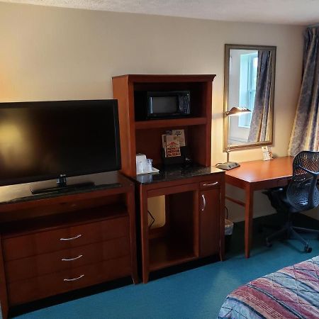 Huntingdon Motor Inn 외부 사진