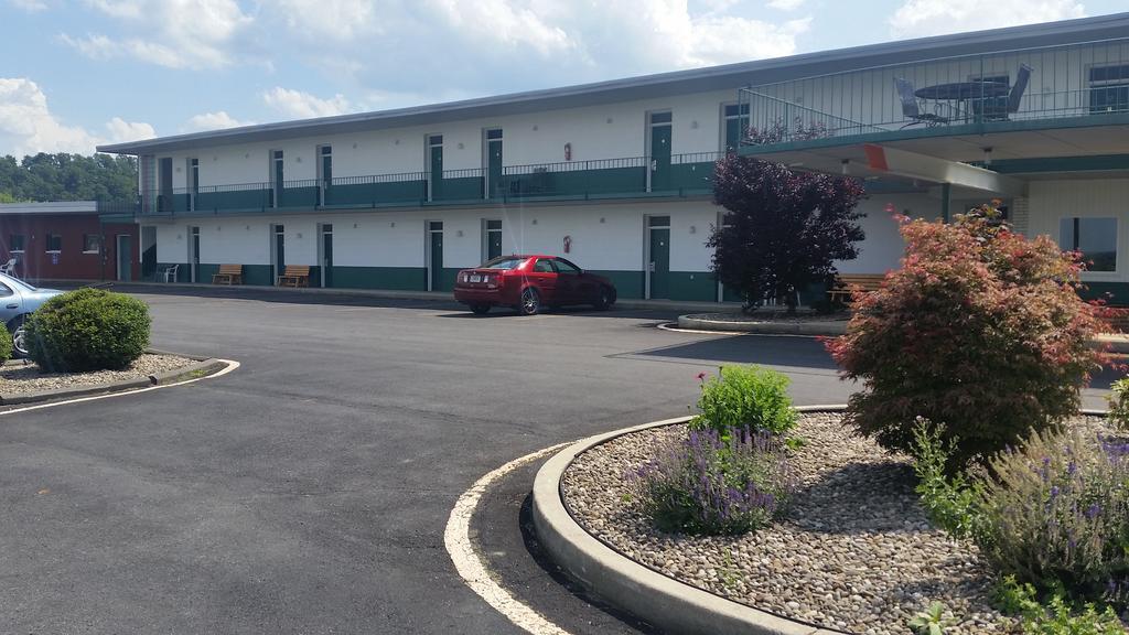 Huntingdon Motor Inn 외부 사진