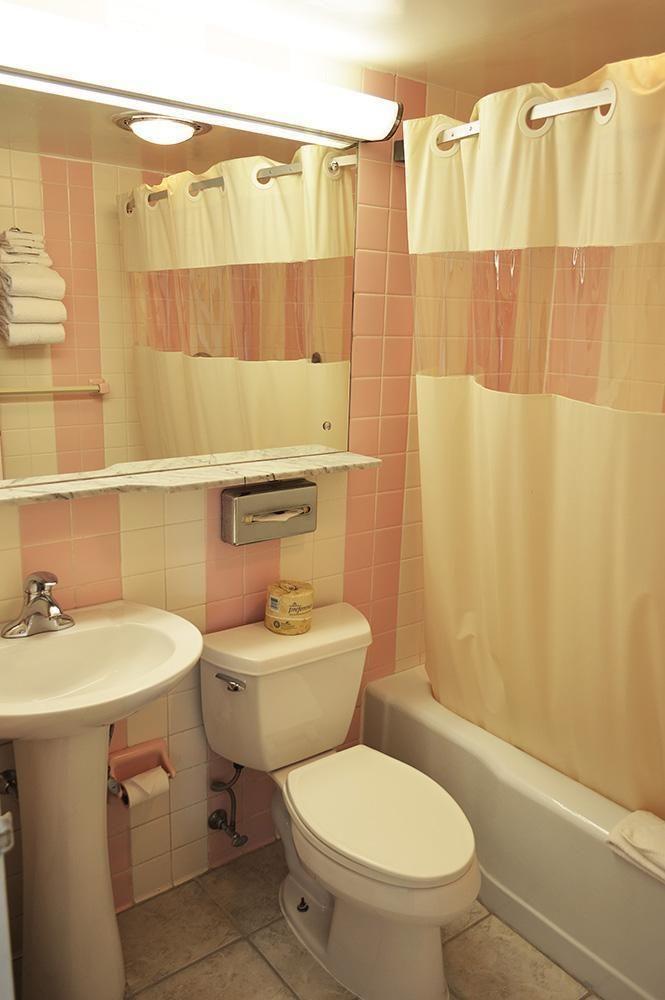Huntingdon Motor Inn 외부 사진