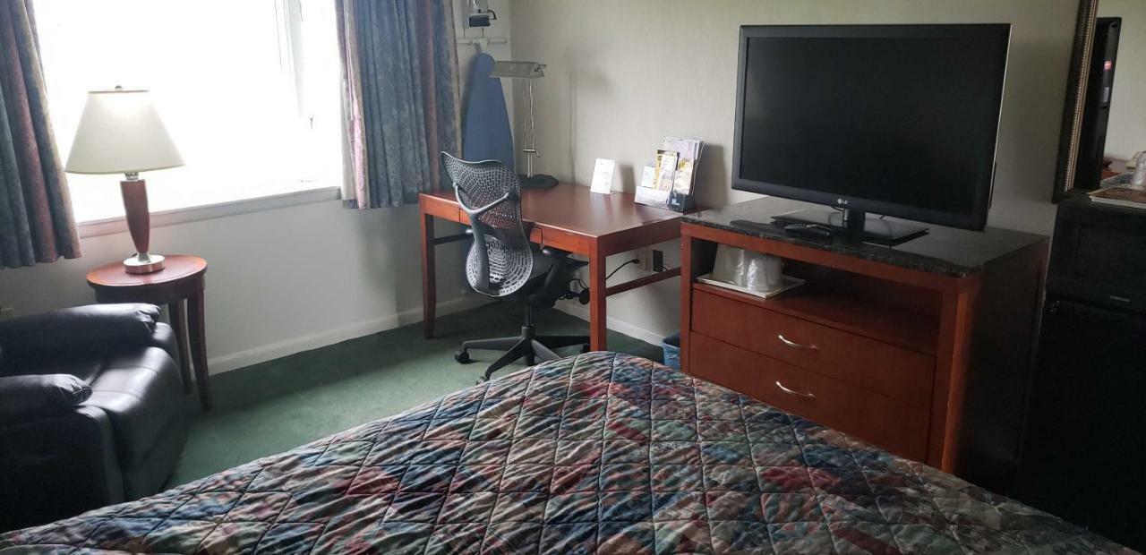 Huntingdon Motor Inn 외부 사진