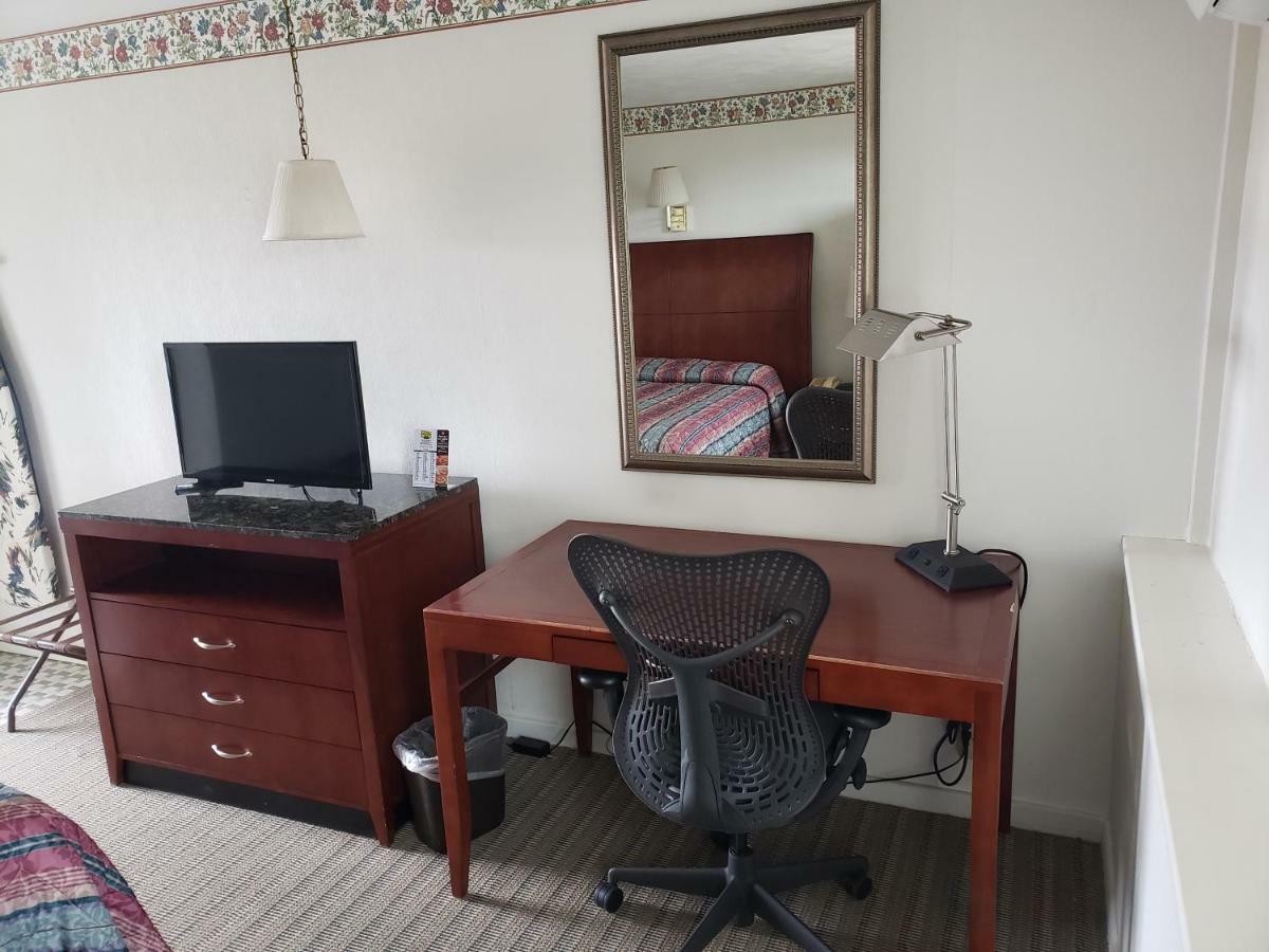 Huntingdon Motor Inn 외부 사진
